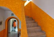 Haus mit zwei getrennten Wohneinheiten in ruhiger Lage