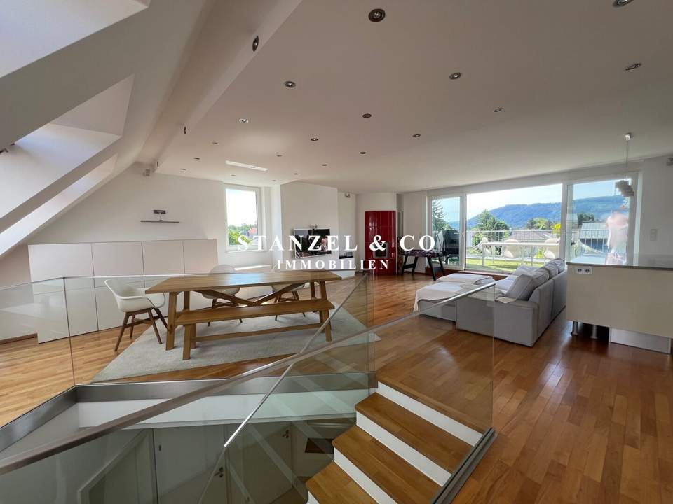 DACHGESCHOSS MIT HERRLICHEN TERRASSEN &amp; FERNBLICK