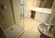 SPITTELBERG: Zentral begehbares Büro (viele Zimmer) mit Loggia! Garagenplätze bei Bedarf!