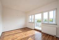 Sonniges Mini-Apartment mit Badezimmer und Balkon in zentraler Lage - Zimmer 17! Nähe BMW, SKF!!!