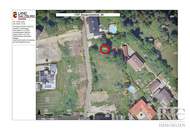 Großes Baugrundstück mit charmantem Gartenhaus in zentraler, sonniger und absoluter Ruhelage