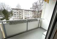 Großzügige 3-Zimmer-Wohnung mit Loggia in Linz ! Ab sofort beziehbar mit der Möglichkeit eine Küche abzulösen!!