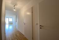 Neuwertige, top-ausgestattete, helle Neubauwohnung! Großzügiger Grundriss!