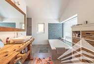 Stadtnahe High-End Villa mit unverbaubarem Naturblick & Infinity-Pool!