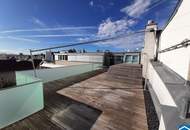 Designer Dachgeschoß-Wohnung mit großzügiger Terrasse auf einer Ebene