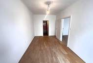 "2 Zimmer Wohnung am Friedrich Engels Platz"
