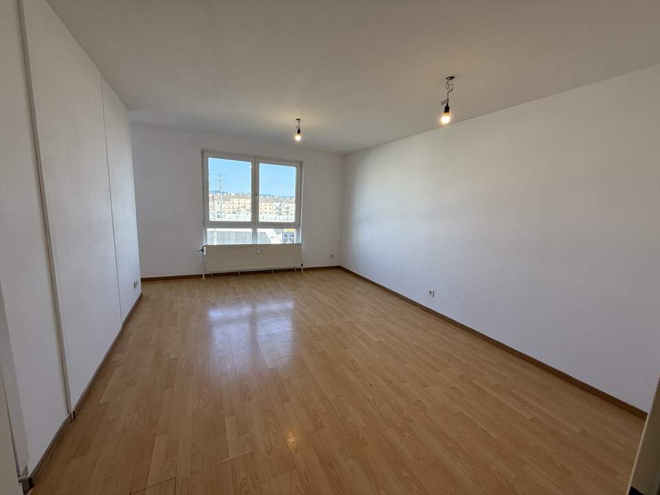 Rendite ca. 4,30 %! Helles 1.5-Zimmer Eigentum beim Waldmüllerpark! Befristet vermietet!