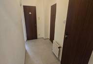 Unbefristet: Hofseitige 2 Zimmer Wohnung sofort beziehbar - Schallergasse