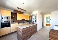 HUTWEIDENGASSE | Exklusives Penthouse mit traumhafter Dachterrasse | 3 Zimmer | ca. 99 m² Wohnfläche | teilmöbliert | zzgl. Duplex-Stellplatz