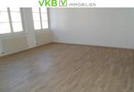 Altbau-Mietwohnung in Braunau, direkt am Stadtplatz - auch als Büro nutzbar !