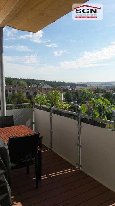 Perfekter Ausblick in ruhiger Lage - 3 Zimmer Wohnung mit Balkon