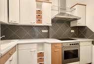 Sanierte Liegenschaft mit Fernwärme! Renovierungsbedürftiger 2-Zimmer-Altbau beim Mittersteig!