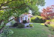 Einfamilienhaus mit Pool, Garten & Aussicht – Praxis & Mietpotential