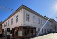 Charmante Innenstadt-Wohnung mit Gewölbedecke | Wohn-Schlafraum &amp; Wohnküche | Hohe Räume | Innenhof