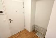 Koffer packen & einziehen – Ihr Rundum-Sorglos-Paket: Erstbezug, moderne 3-Zimmer-Wohnung mit 2 Balkonen, stilvoller Möblierung & moderner Haustechnik