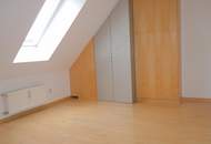 Tolle Penthouse-Maisonette-Wohnung mit Balkon und Terrasse