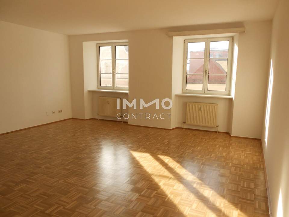 Ideal für Singles - sonnige Garconniere am Stadtplatz 40, Top 12 ab sofort zu vermieten