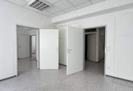 Zentrale Bürofläche mit 10 Zimmern und Stellplatz – ideal für Praxis oder Kanzlei