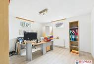 Gepflegter Bungalow mit großem Garten und Pool