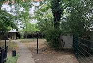 Ruhige Gartenfläche im grünen Innenhof – 29,4 m²