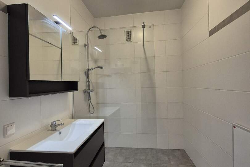 Vollrenovierte 2-Zimmer-Wohnung in Ternitz - Ihr neues Zuhause für nur 560 €/Monat!, Wohnung-miete, 560,00,€, 2630 Neunkirchen