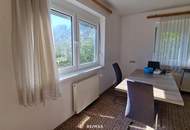 Großes Haus mit 2 Wohneinheiten und schönem Garten in ruhiger Lage in Neuhaus