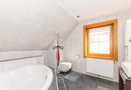 Einfamilienhaus mit Doppelgarage, Werkstätte und ausgebautem Keller