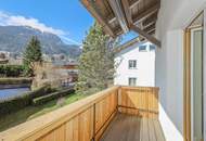 Hochwertige Dachgeschosswohnung mit schönem Ausblick in Ruhelage