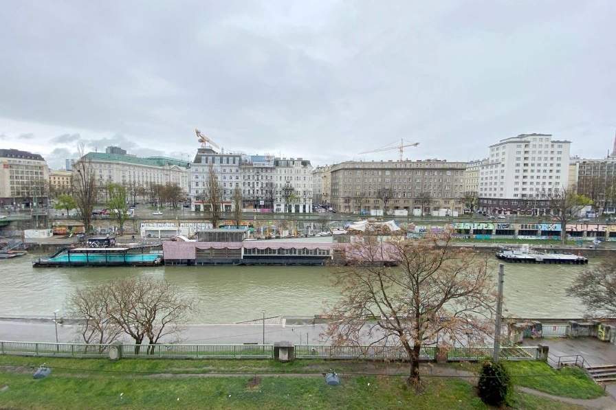 Erstklassige Lage - Büro - Praxis mit Loggia - Nähe Innere Stadt, Gewerbeobjekt-miete, 1.336,51,€, 1020 Wien 2., Leopoldstadt