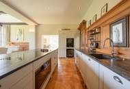 Wienerwaldvilla Leonhard: meisterhaft kernsaniert und mit hochwertigster Ausstattung veredelt