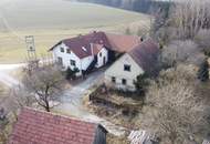 Ein- oder Mehrfamilienhaus samt Nebengebäuden im Bauland-Betriebsgebiet