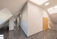 Großzügige, sonnige DG-Neubauwohnung mit hofseitiger Terrasse nahe Einkaufsstraße & U6 - ab 1.12.25!