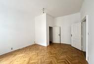 Direkt beim SCHUBERTPARK! Hofseitiger 2-Zimmer-Altbau im 2. Liftstock in attraktiver Wohnlage