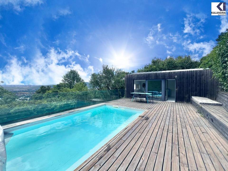 360° TOUR // HIDE AWAY MIT POOL & FERNBLICK