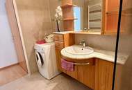 TRAUMHAFT SONNIGE 2-ZIMMER-DACHGESCHOSS-WOHNUNG IM GRÜNEN