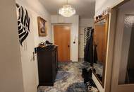 Eigengarten! Gut aufgeteilte 3-Zimmer Wohnung mit Loggia &amp; Garten