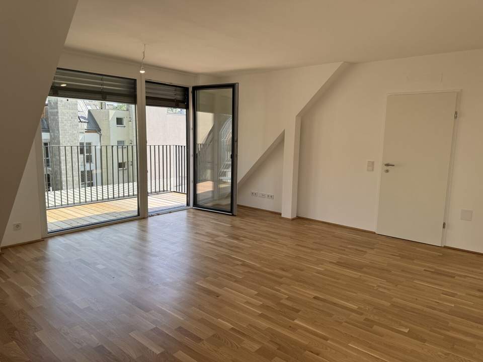 ERSTBEZUG! 3-Zimmer DG-Wohnung mit Panoramadachterrasse!