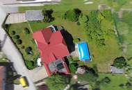 Landsitz in unmittelbarer Nähe zu Steyr mit großem Garten, Pool, Doppelgarage und Carport