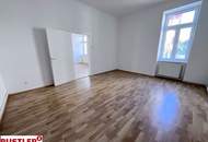 Wunderschöne helle 3-Zimmer Altbauwohnung mit neuer Küche und modernen Badezimmern!