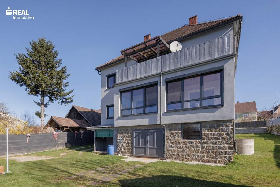 Saniertes Mehrparteienhaus mit großem Garten in ruhiger Lage, Haus-kauf, 299.000,€, 3841 Waidhofen an der Thaya