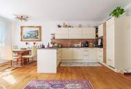 Alpenblick & Wohnkomfort – Stilvolle 4-Zimmer-Wohnung in ruhiger Lage mit Balkon und Carport