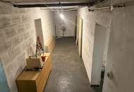 Einfamilienhaus auf großem Grundstück in ansprechender Wohngegend