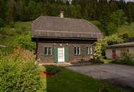 Zwei Häuser, ein Grundstück: Ihr neues Zuhause mit laufenden Mieteinnahmen
