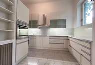 GROßZÜGIGE VILLENETAGE mit TERRASSEN // SPACIOUS CLASSIC STYLE APARTMENT with TERRACES
