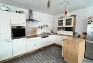 Zwei Wohnhäuser auf einem großzügigen Grundstück mit viel Potenzial in sehr ruhiger Lage!