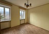 Gelegenheit! Sehr gepflegter Landsitz mit großem Wirtschaftsgebäude