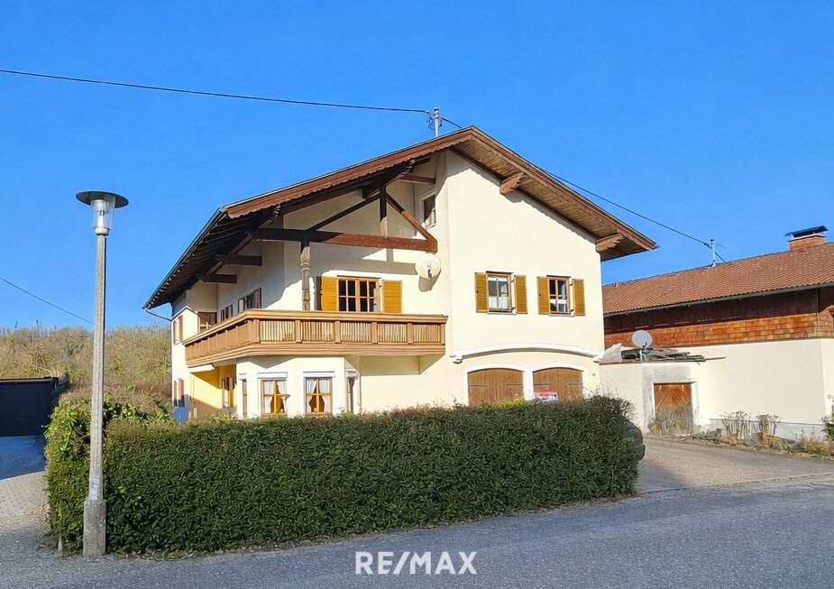 Gepflegtes Wohnhaus in Burg und Seenähe