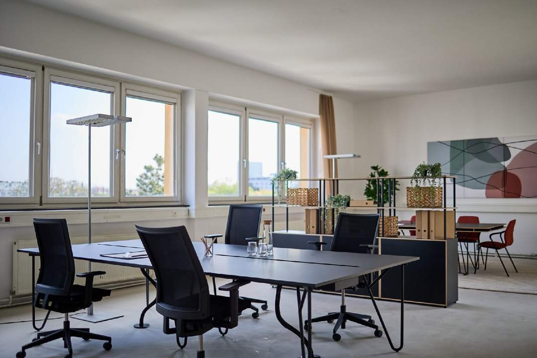 Modernes Arbeiten: Erstklassig sanierte Büroflächen unweit des Matzleinsdorfer Platzes