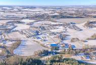 Halle mit Verladerampen