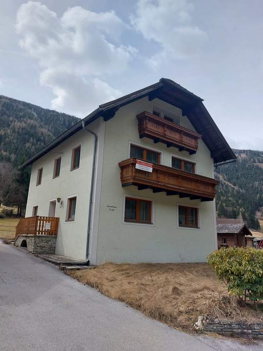 Geräumiges Familienhaus mit Garten in ruhiger Lage (Provisionsfrei)